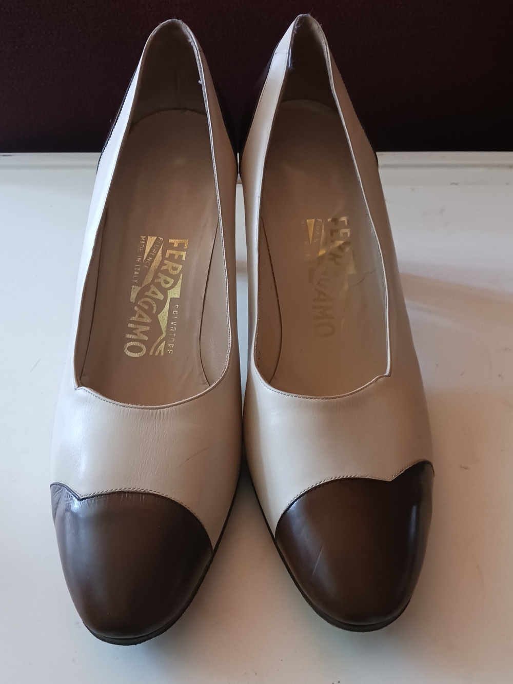 Salvatore Ferragamo Cream and Brown Leather Two-Tone Pumps